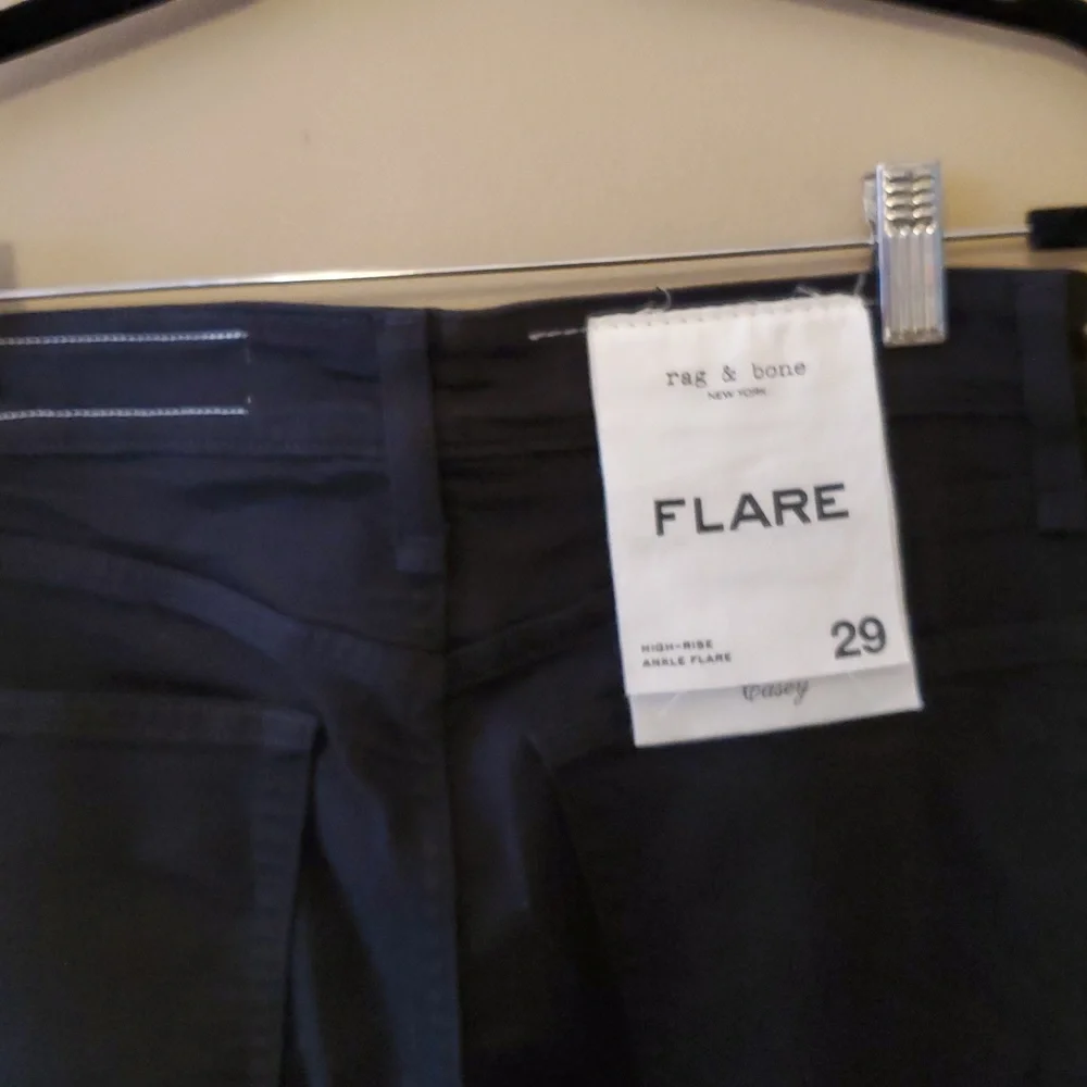 Rag & Bone Casey High-Rise Flared Ankle Jeans In Black Size 29 NWT'S - Picture 7 of 11
